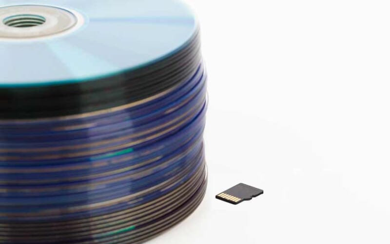 Cds pixabay