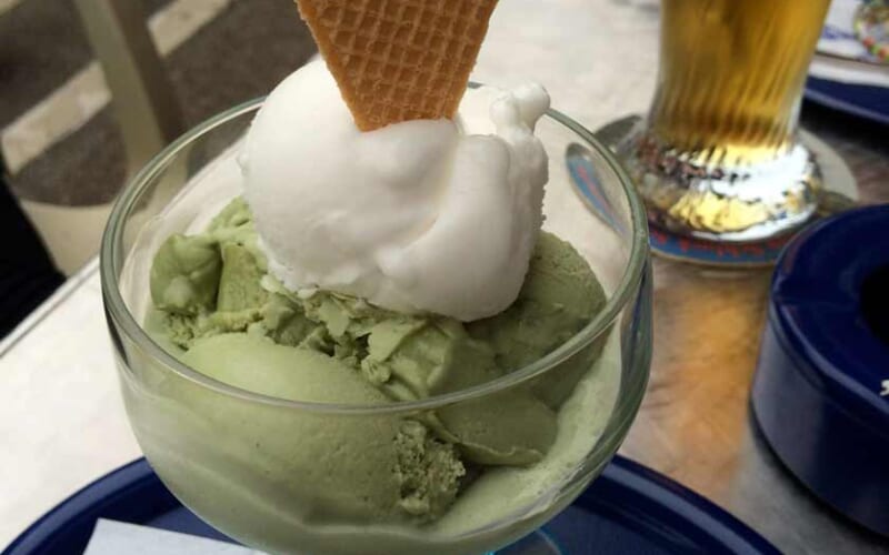Eisgemischt