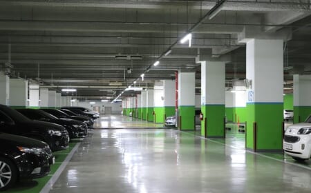 Günstig am Flughafen parken und stressfrei in den Urlaub