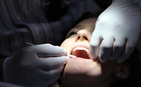 Tarife, Hygiene, Kostenvoranschlag: Wie man den Zahnarzt wählt (und von den Patienten gewählt wird)